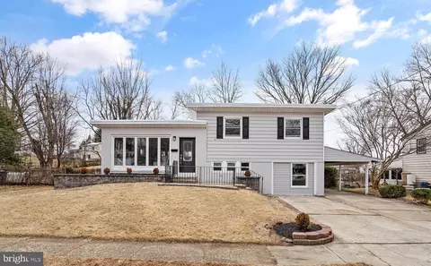 11 Gloucester Ave, Somerdale, NJ 08083