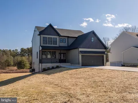 12 Wye Mill Dr, Sicklerville, NJ 08081