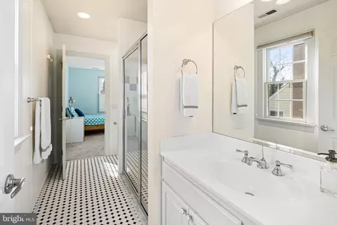Bath - 417 E Summit Ave, Haddonfield, NJ 08033 photo 4 of 5