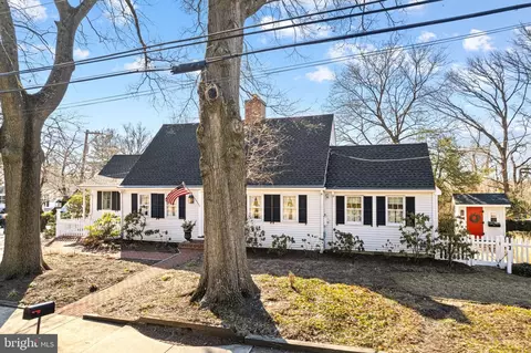 230 Hutchinson Ave, Haddonfield, NJ 08033