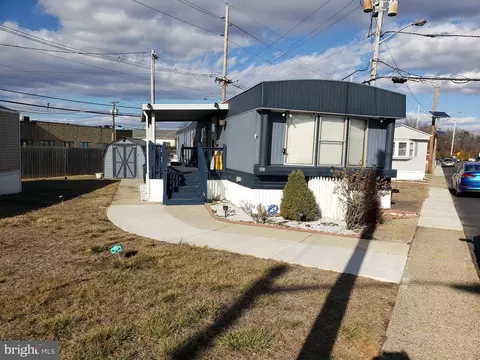 3 Ashwood Ave # A, Gloucester City, NJ 08030