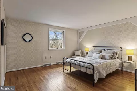 Bedroom - 636 Pardee Ln, Haddonfield, NJ 08033 photo 2 of 6