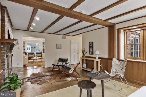 Living - 636 Pardee Ln, Haddonfield, NJ 08033 photo 3 of 3