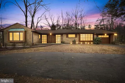 11 Cooper Run Dr, Cherry Hill, NJ 08003