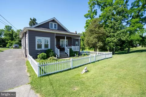28 Coles Rd, Blackwood, NJ 08012