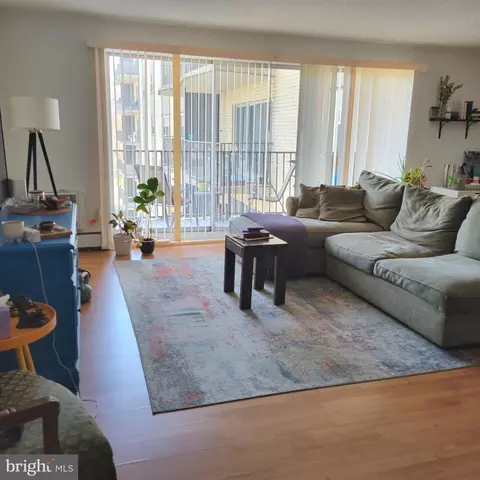 406 Chestnut St #406, Cherry Hill, NJ 08002