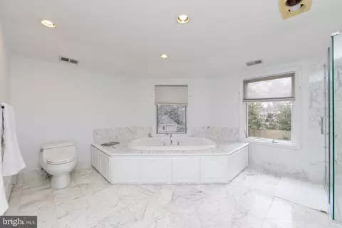 Bath - 364 Hickory Ln, Haddonfield, NJ 08033 photo 3 of 5