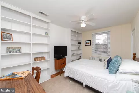 Bedroom - 364 Hickory Ln, Haddonfield, NJ 08033 photo 7 of 13