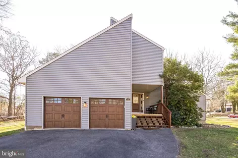 18 Eastwood Dr, Voorhees, NJ 08043