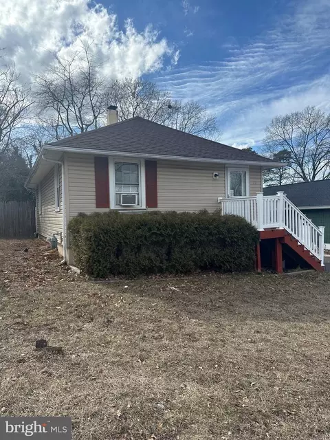 20 Mount Clement Ave, Pine Hill, NJ 08021