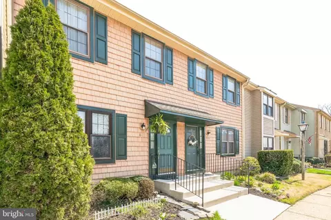 806 Kings Croft, Cherry Hill, NJ 08034