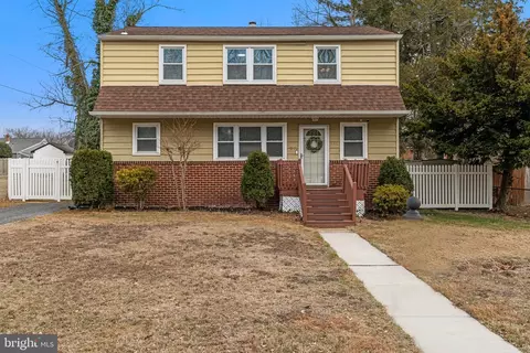 255 W Maple Ave, Lindenwold, NJ 08021