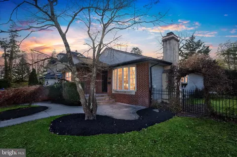 Exterior - 602 Park Ave, Laurel Springs, NJ 08021 photo 3 of 3