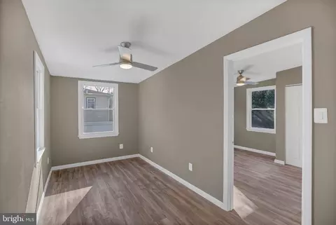 Entry Way - 602 Park Ave, Laurel Springs, NJ 08021 photo 1 of 3