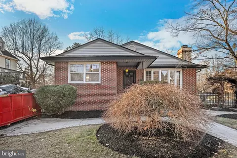 Exterior - 602 Park Ave, Laurel Springs, NJ 08021 photo 2 of 3