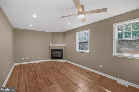 Living - 602 Park Ave, Laurel Springs, NJ 08021 photo 6 of 6