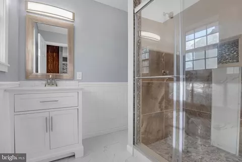 Bath - 602 Park Ave, Laurel Springs, NJ 08021 photo 3 of 3