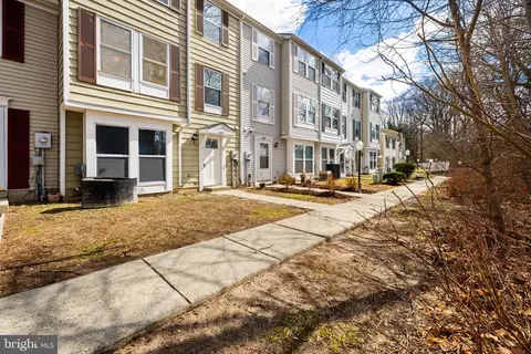2404 Greenwood Dr, Lindenwold, NJ 08021
