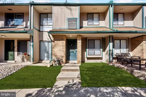 1004 Timber Creek Rd, Clementon, NJ 08021