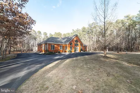 Exterior - 33 Braddock Ave, Hammonton, NJ 08037 photo 2 of 16