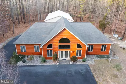 Exterior - 33 Braddock Ave, Hammonton, NJ 08037 photo 9 of 16