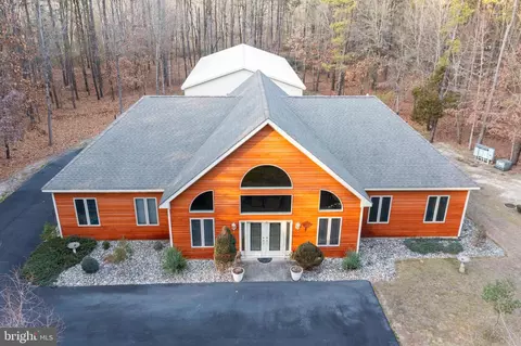 Exterior - 33 Braddock Ave, Hammonton, NJ 08037 photo 8 of 16