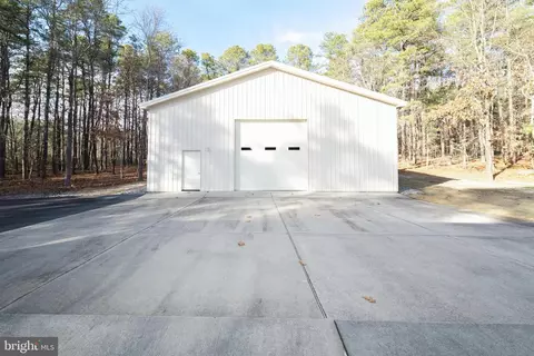 Exterior - 33 Braddock Ave, Hammonton, NJ 08037 photo 4 of 16