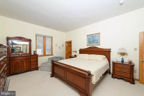 Bedroom - 33 Braddock Ave, Hammonton, NJ 08037 photo 8 of 11