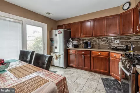 Kitchen - 1005 Mason Run, Pine Hill, NJ 08021 photo 1 of 2