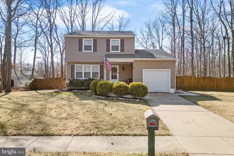 4 Dottie, Sicklerville, NJ 08081