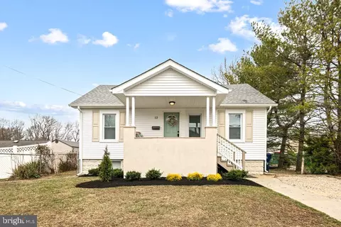12 Fairview Ave, Somerdale, NJ 08083