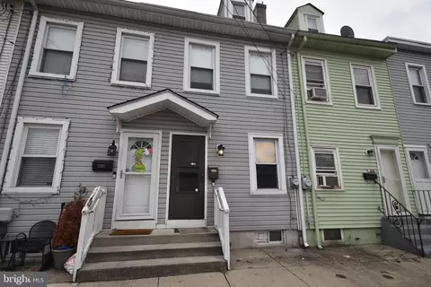 228 Orange St, Gloucester City, NJ 08030