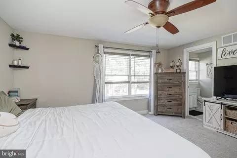 Bedroom - 19 E Judith Dr, Hammonton, NJ 08037 photo 2 of 3