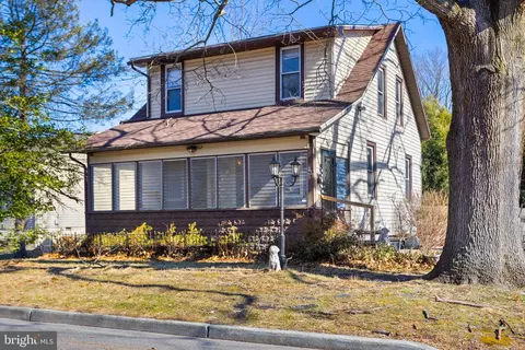 421 Cedar Ave, Lindenwold, NJ 08021