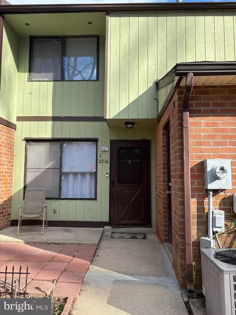 2210 Greenwood Dr, Lindenwold, NJ 08021