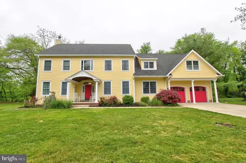 31 Elm Ave, Haddonfield, NJ 08033