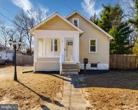 14 Forrest Ave, Clementon, NJ 08021