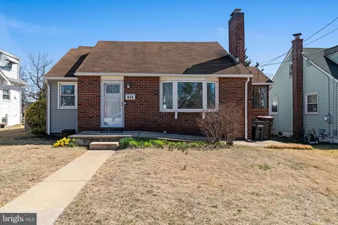 818 Price Ave, Glendora, NJ 08029
