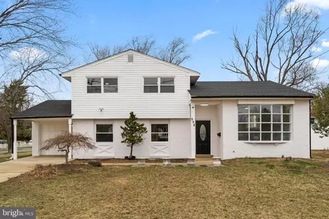 998 Kingston Dr, Cherry Hill, NJ 08034