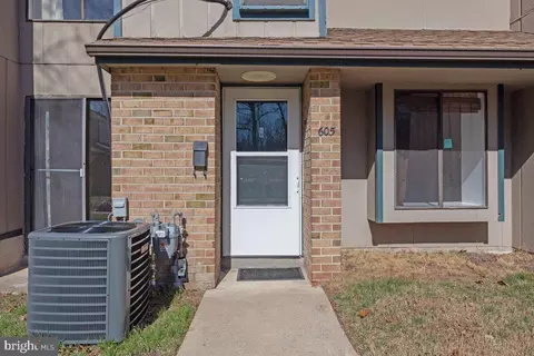 605 Timber Creek Rd, Clementon, NJ 08021