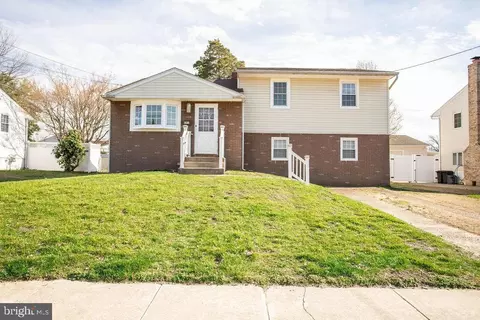 681 Dettmar Ter, Runnemede, NJ 08078