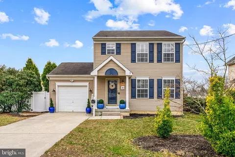 31 Madison Ave, Laurel Springs, NJ 08021