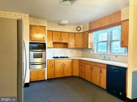 Kitchen - 41 E 11th Ave, Pine Hill, NJ 08021 photo 1 of 2