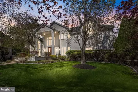 54 Manor House Dr, Cherry Hill, NJ 08003