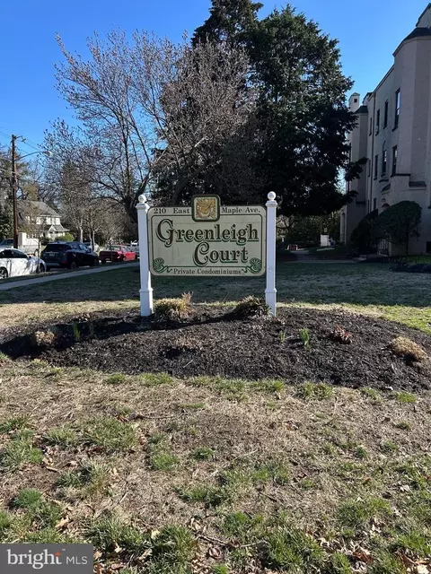 210 Maple Ave #B3, Merchantville, NJ 08109