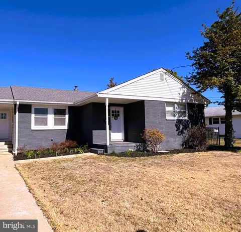 205 Lucas Ave, West Berlin, NJ 08091