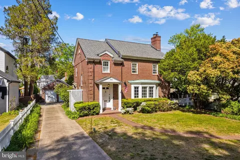 223 Hopkins Rd, Haddonfield, NJ 08033