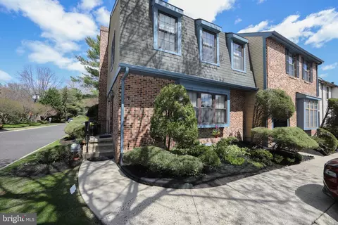 1 Crofton Cmns, Cherry Hill, NJ 08034