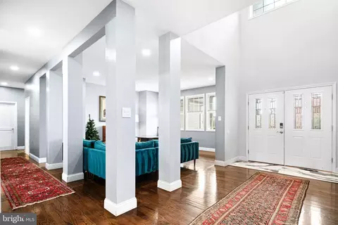 Entry Way - 52 River Run, Lawnside, NJ 08045 photo 4 of 7