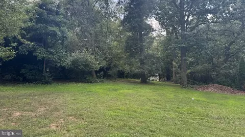 850 Jarvis Rd, Sicklerville, NJ 08081